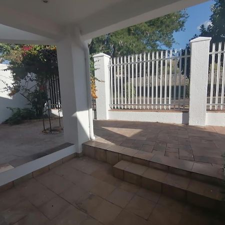 Palm View Guest House Претория Экстерьер фото