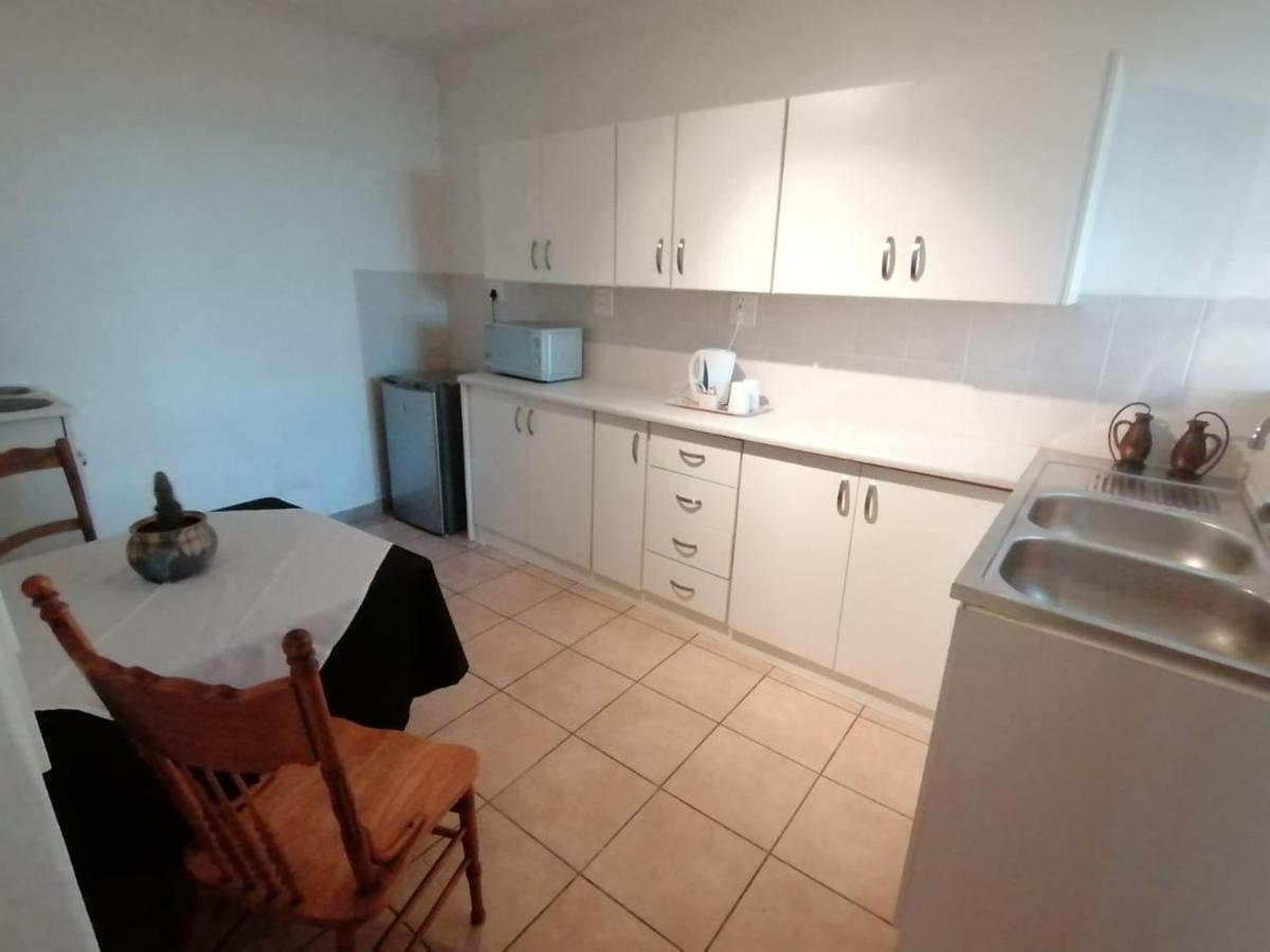 Palm View Guest House Претория Экстерьер фото
