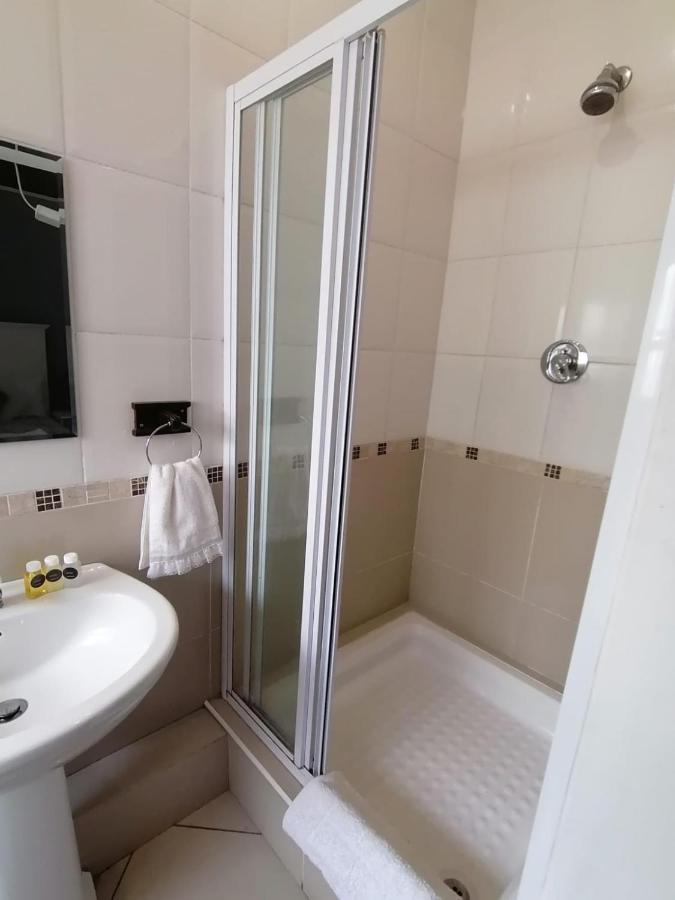 Palm View Guest House Претория Экстерьер фото